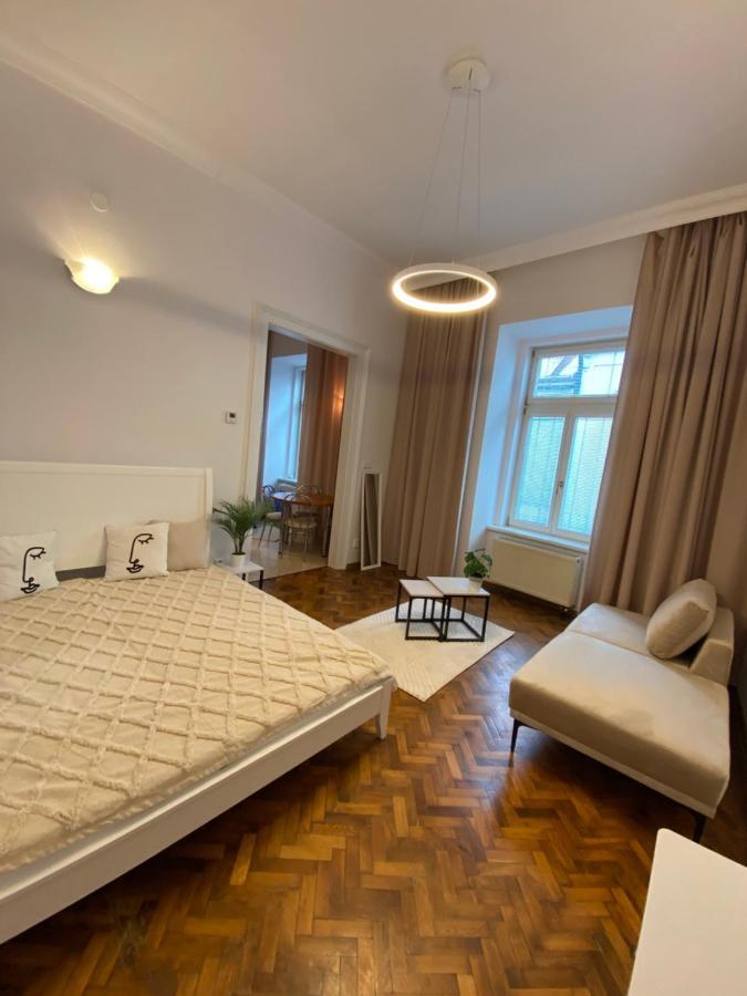 Apartment In City Center Koszyce Zewnętrze zdjęcie