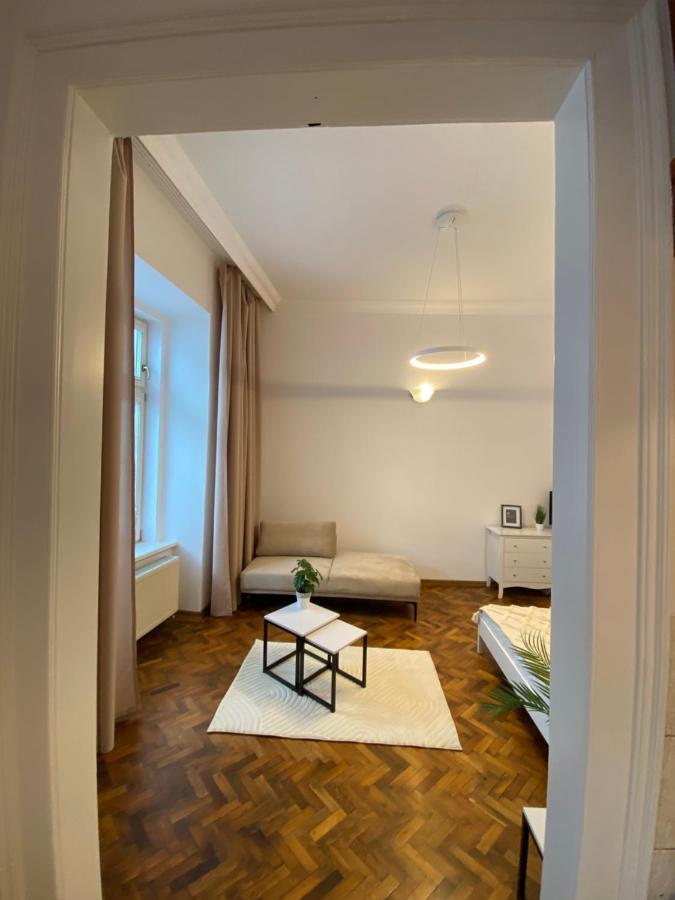Apartment In City Center Koszyce Zewnętrze zdjęcie